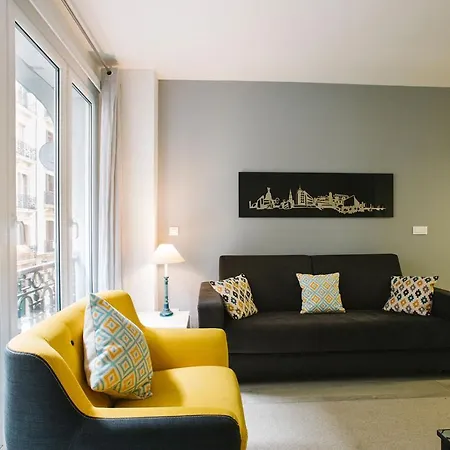 圣马西亚尔28公寓式酒店 * 圣塞瓦斯蒂安