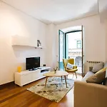 アパルタメントス サン マルシアル 28 アパート *