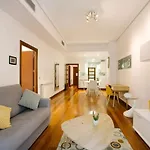 アパルタメントス サン マルシアル 28 アパート *