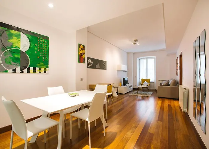 アパルタメントス サン マルシアル 28 *