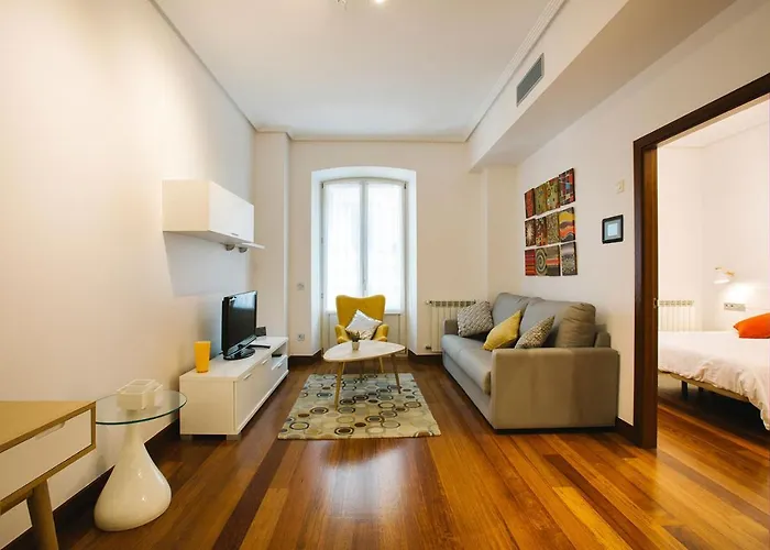 アパルタメントス サン マルシアル 28 *